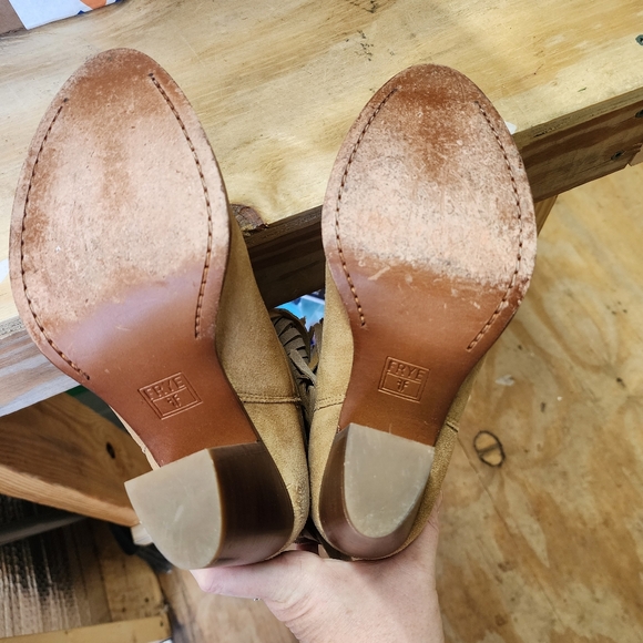 FRYE Womens Size 7.5 Pre-owned Tan Suede Fringe Heeled Ankle Boots Bootie. X - Picture 11 of 16